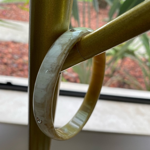 Handcrafted  BUFFALO HORN MINIMALIST BANGLE BRACELET (3PCS) - Picture 7 of 10